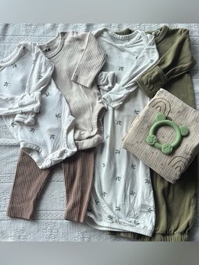 Neutral Newborn Bundle | Organic Cotton + Swaddle Set | Soft